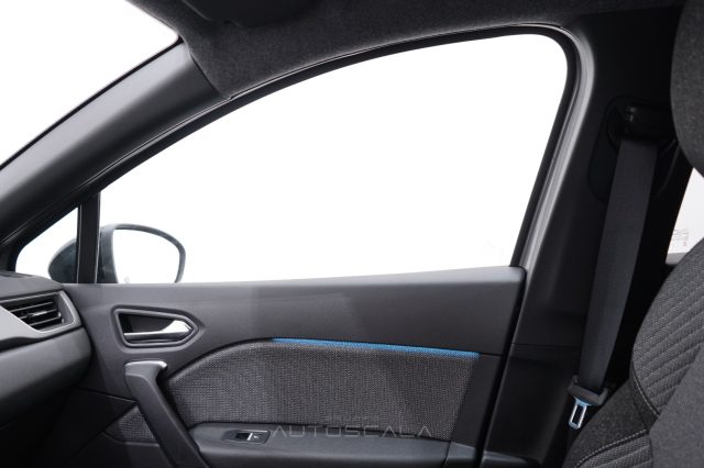 RENAULT Captur usata, con Volante multifunzione