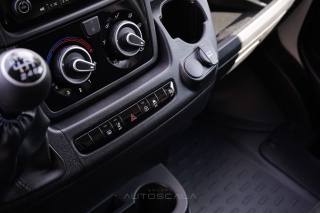 PEUGEOT Boxer usata, con Autoradio digitale