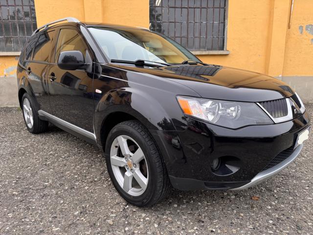 MITSUBISHI Outlander usata, con Airbag laterali