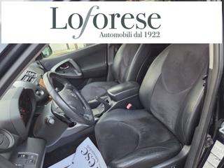 TOYOTA RAV 4 MY23 usata, con Alzacristalli elettrici