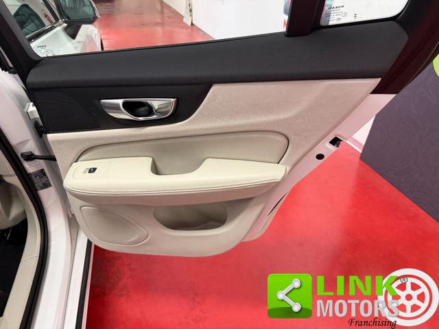 VOLVO V60 usata, con Sedile posteriore sdoppiato