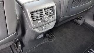 PEUGEOT 5008 usata, con Isofix