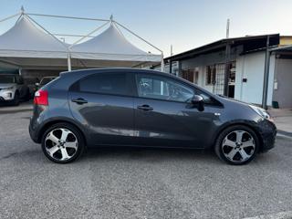 KIA Rio usata, con Autoradio
