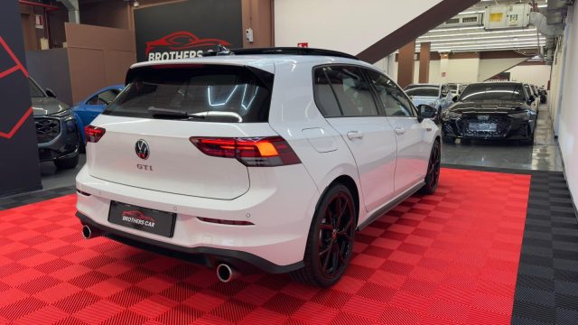 VOLKSWAGEN Golf GTI usata, con Autoradio
