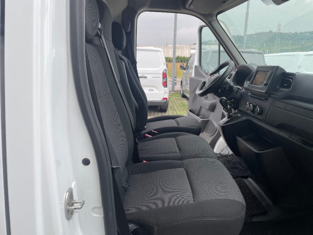 RENAULT Master usata, con Bracciolo