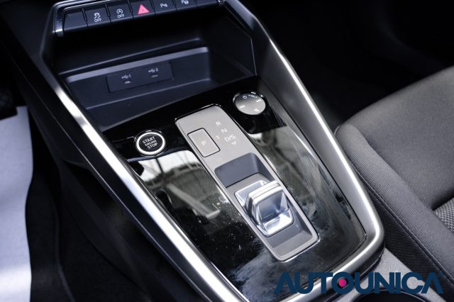 AUDI A3 usata, con Specchietti laterali elettrici