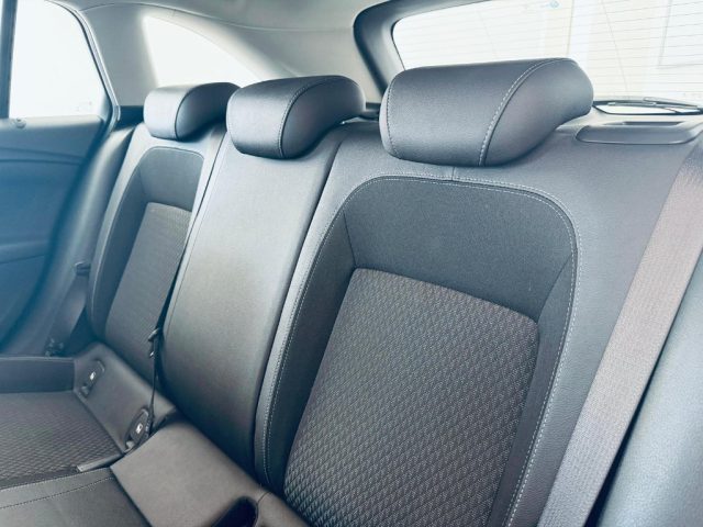 OPEL Astra usata, con Fendinebbia