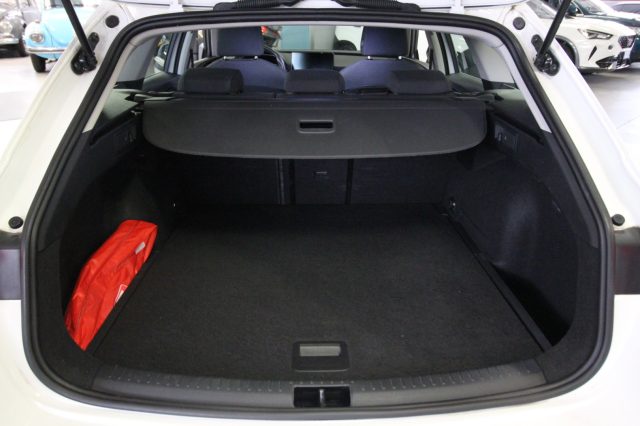 SEAT Leon usata, con Luci diurne LED