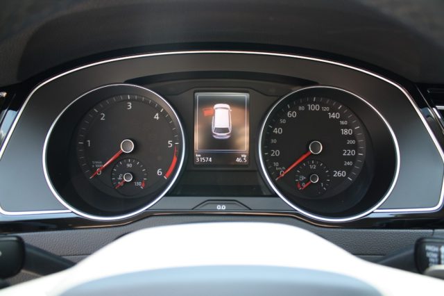 VOLKSWAGEN Passat Variant usata, con Controllo trazione