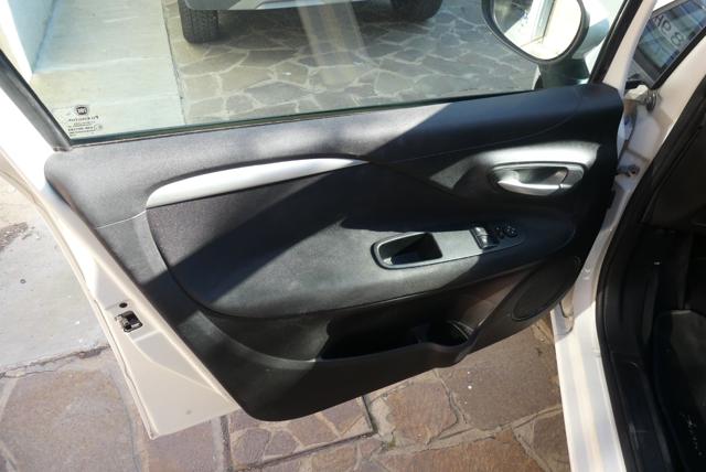 FIAT Punto usata 14