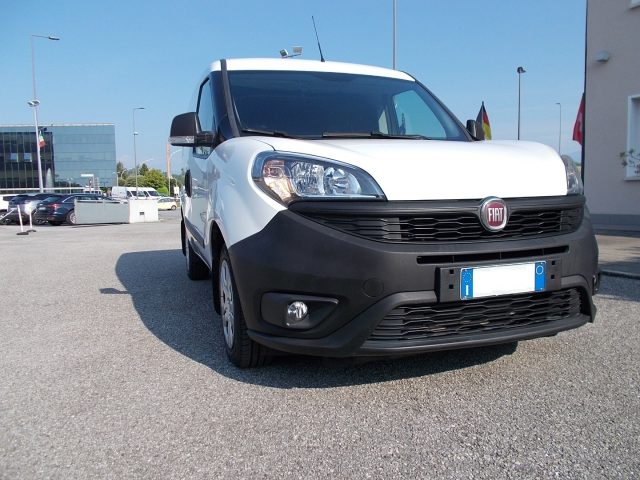FIAT Doblo usata, con Alzacristalli elettrici