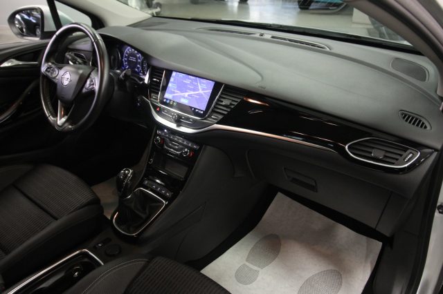OPEL Astra usata, con Climatizzatore