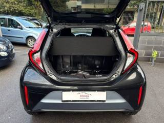 TOYOTA Aygo X usata, con Park Distance Control