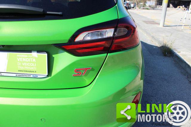 FORD Fiesta usata, con Cruise Control