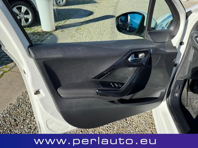 PEUGEOT 208 usata, con Boardcomputer