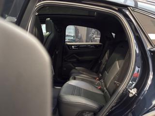 PORSCHE Cayenne usata, con Leve al volante