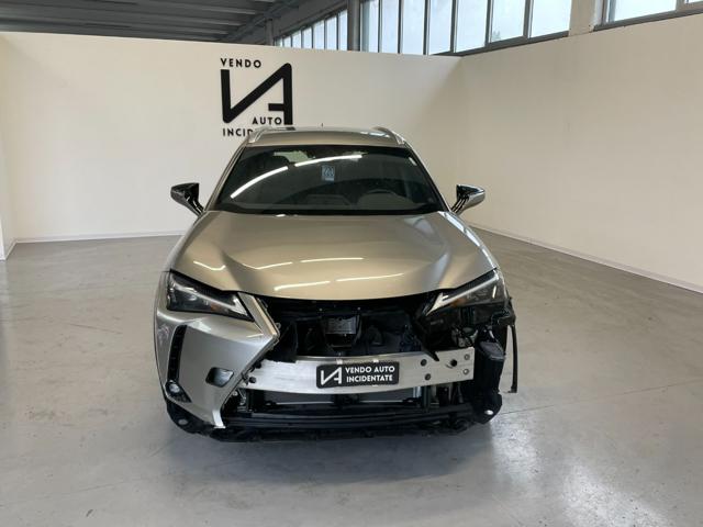 LEXUS UX 250h usata, con Airbag