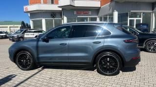 PORSCHE Cayenne usata, con Autoradio