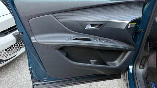 PEUGEOT 3008 usata, con Servosterzo