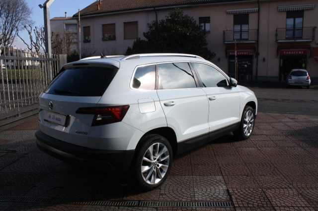 SKODA Karoq usata, con Autoradio