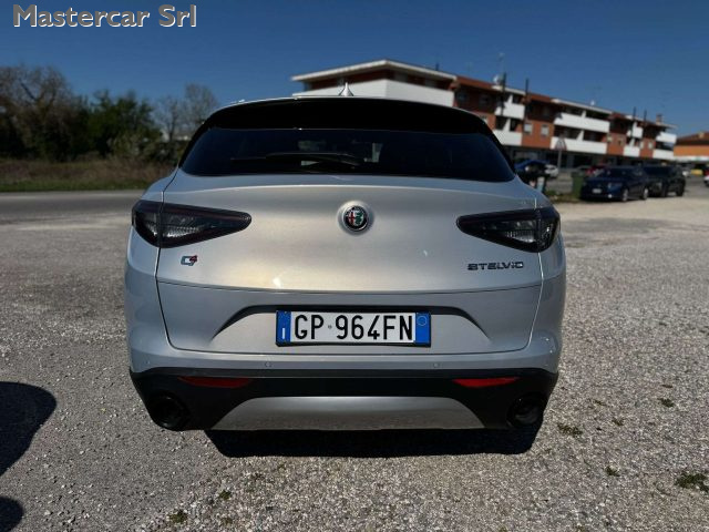 ALFA ROMEO Stelvio usata, con Boardcomputer