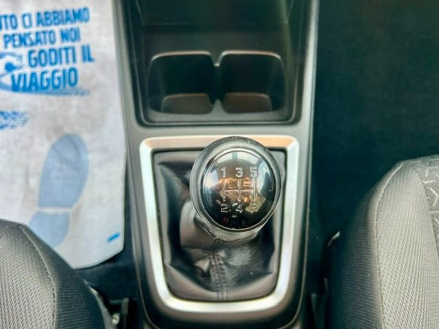 SUZUKI Swift usata, con Autoradio digitale