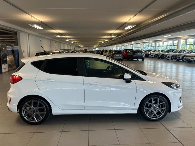 FORD Fiesta usata, con Controllo automatico clima