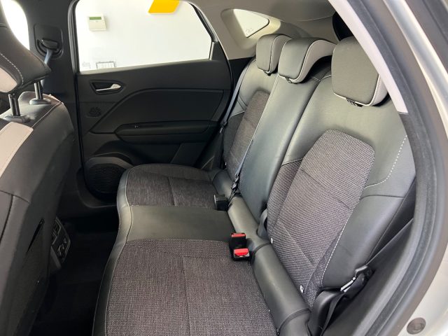 RENAULT Captur usata, con Sistema di navigazione