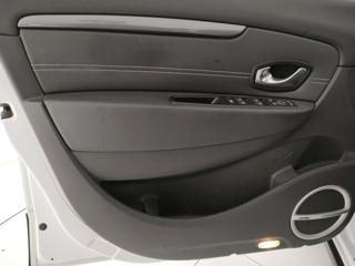 RENAULT Scenic usata, con Controllo automatico clima