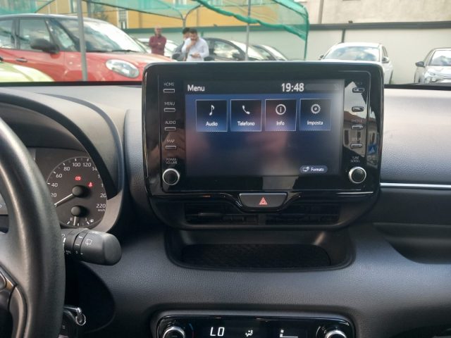 TOYOTA Yaris usata, con Airbag testa