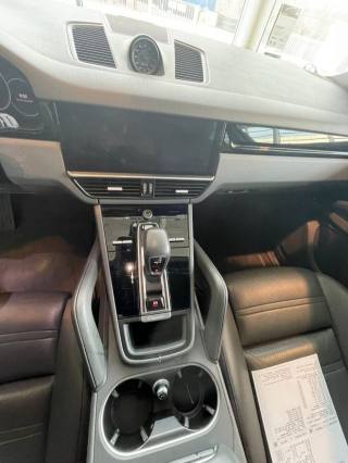 PORSCHE Cayenne usata, con Bracciolo