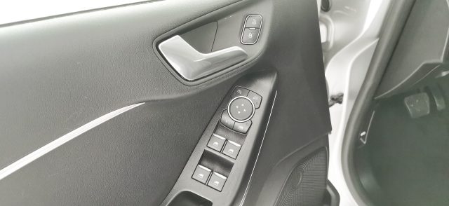 FORD Fiesta usata, con Monitoraggio pressione pneumatici