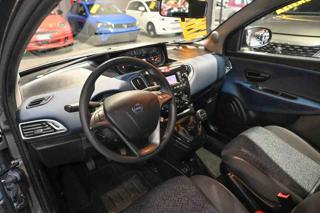 LANCIA Ypsilon usata, con Servosterzo