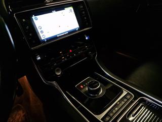 JAGUAR XE usata, con ESP