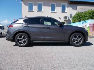 ALFA ROMEO Stelvio usata, con Alzacristalli elettrici