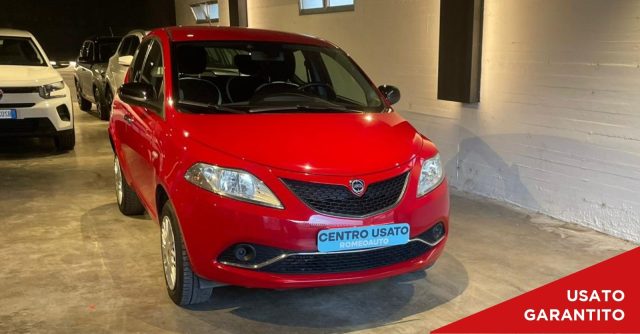 LANCIA Ypsilon usata, con Airbag