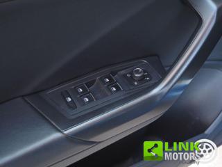 VOLKSWAGEN T-Roc usata 21