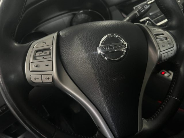 NISSAN Qashqai usata, con Autoradio