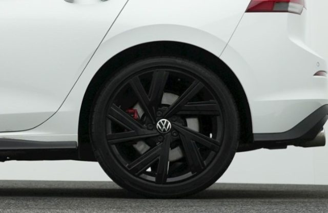 VOLKSWAGEN Golf usata, con Sensori di parcheggio posteriori