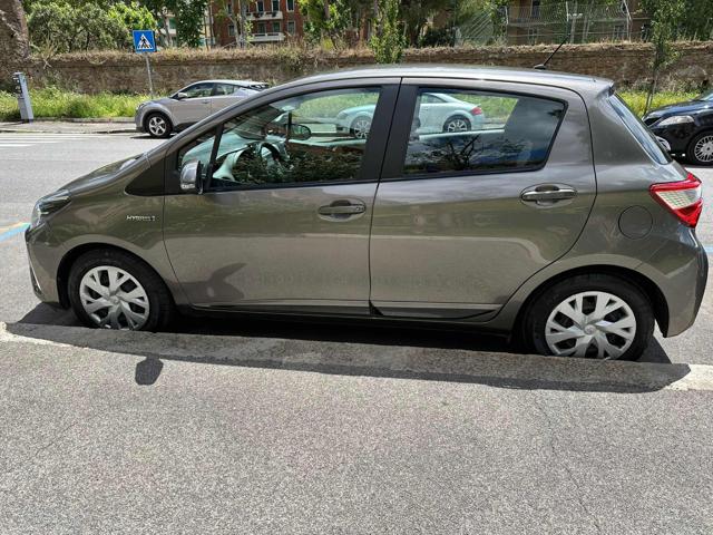 TOYOTA Yaris usata, con Autoradio