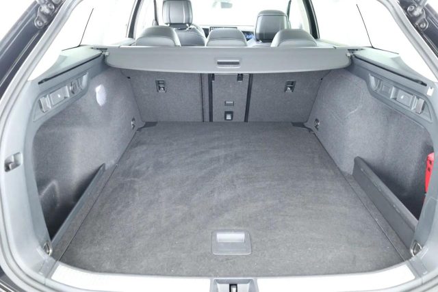 VOLKSWAGEN Passat Variant usata, con Controllo automatico clima