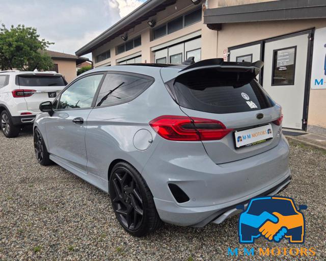 FORD Fiesta usata, con Autoradio
