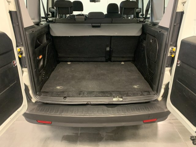 FIAT Doblo usata, con USB