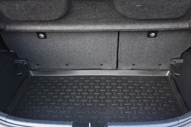 TOYOTA Yaris usata, con Immobilizzatore elettronico