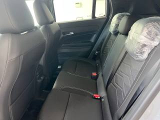 JEEP Avenger usata, con USB