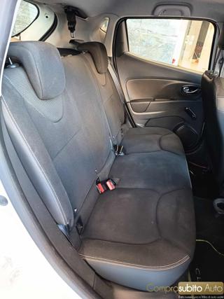 RENAULT Clio usata, con Sedile posteriore sdoppiato