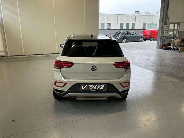 VOLKSWAGEN T-Roc usata, con Autoradio