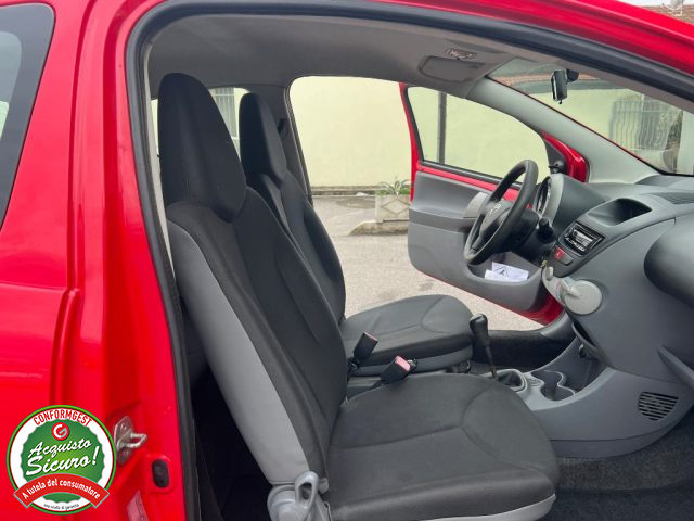 TOYOTA Aygo usata, con Autoradio