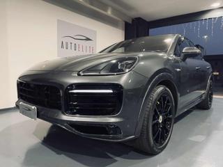 PORSCHE Cayenne Coupé 3.0 V6 E-Hybrid BLACK EDITION GANCIO TRAINO