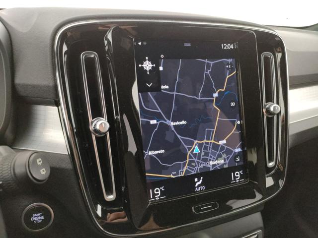 VOLVO XC40 usata, con Volante in pelle